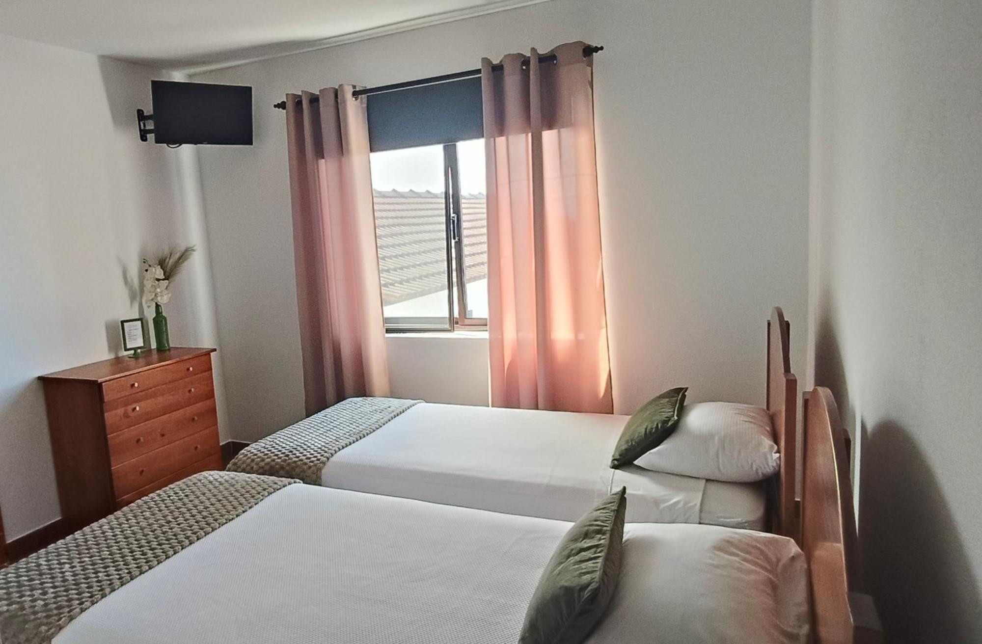 Ocean Front Rooms Horta  Esterno foto
